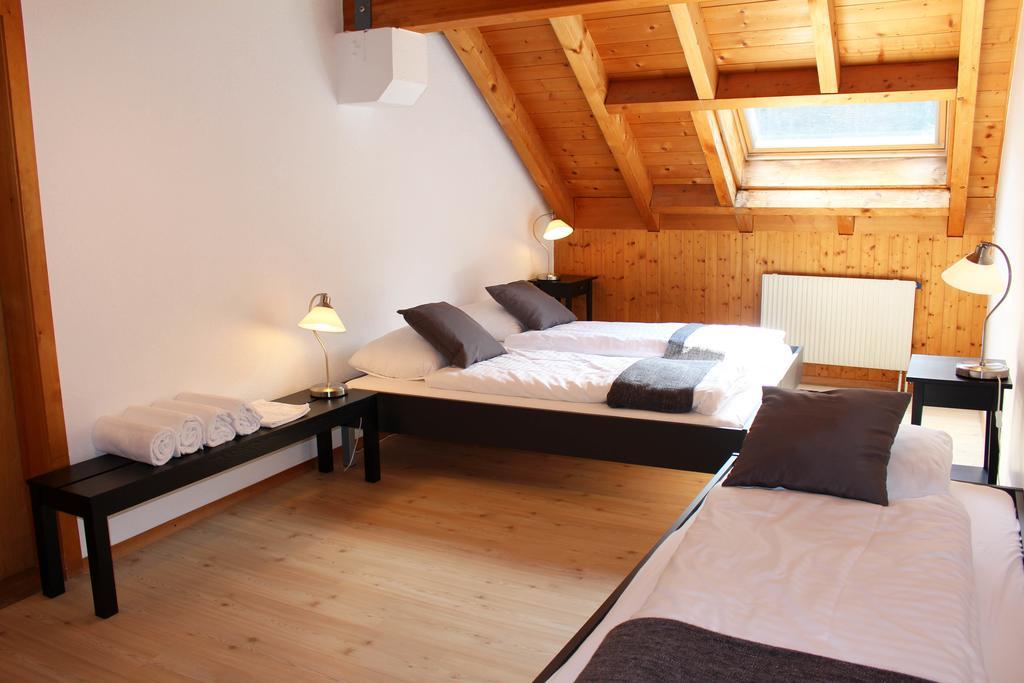 La Pierre A Catillon Moleson Room photo