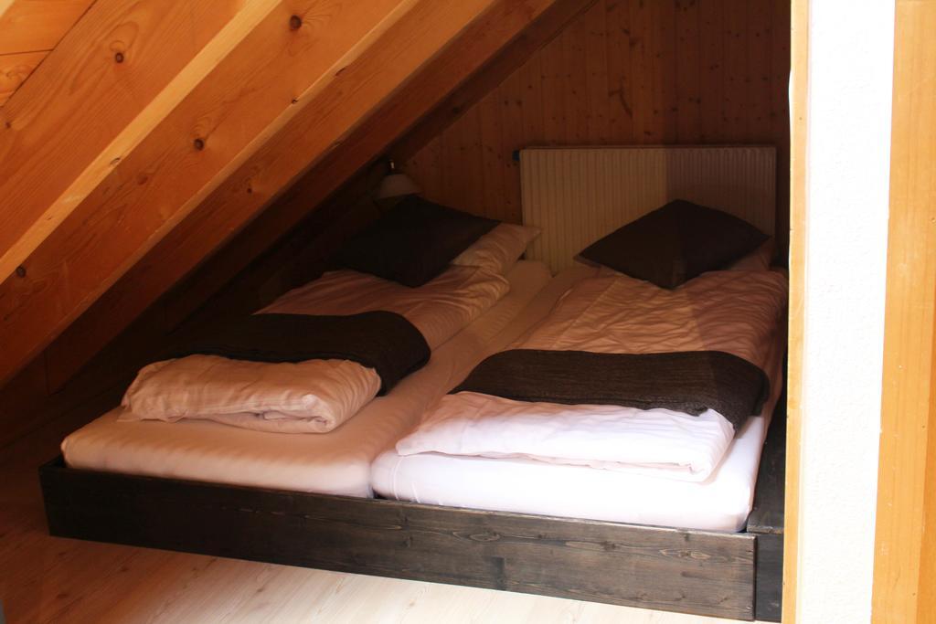 La Pierre A Catillon Moleson Room photo