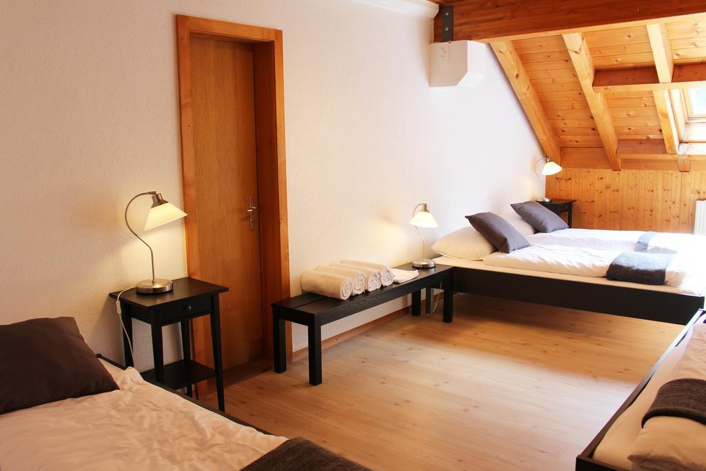 La Pierre A Catillon Moleson Room photo